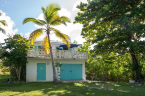 Poponi Cottage by Eleuthera Vacation Rentals, North Palmetto Point